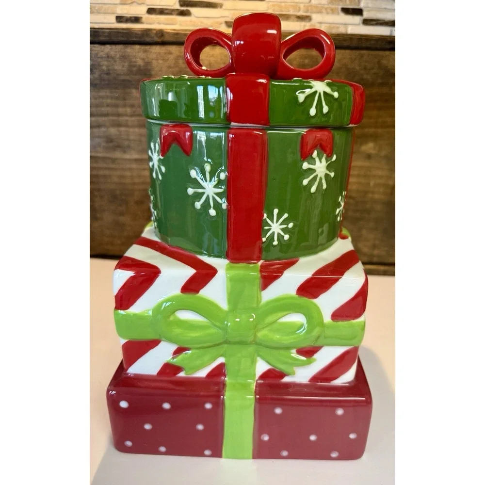Sleigh Bell Bistro Christmas Cookie Jar‎ Stacked Presents Ceramic Holiday Decor